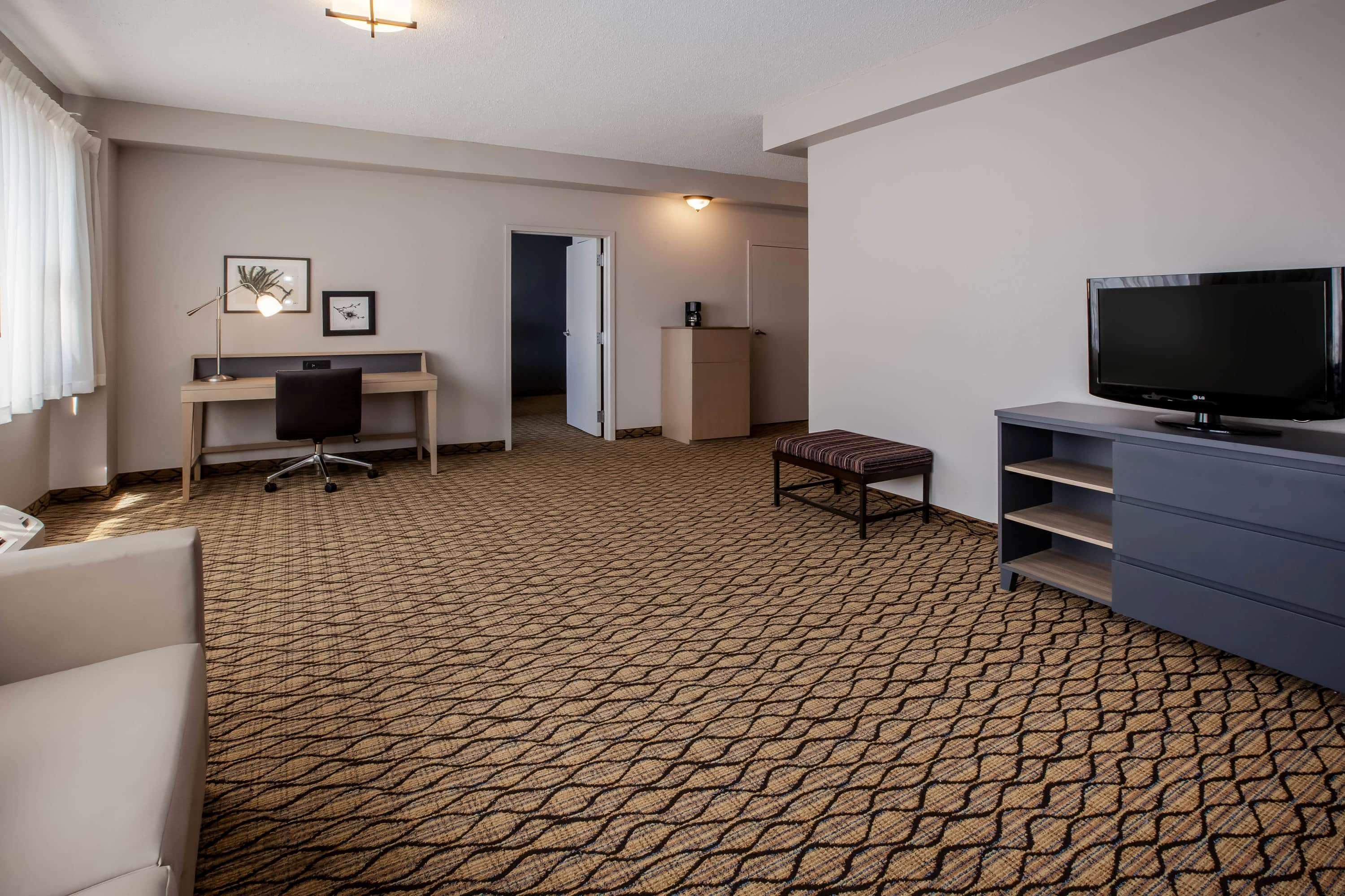 Days Inn & Suites By Wyndham Rochester Hills Mi Екстер'єр фото