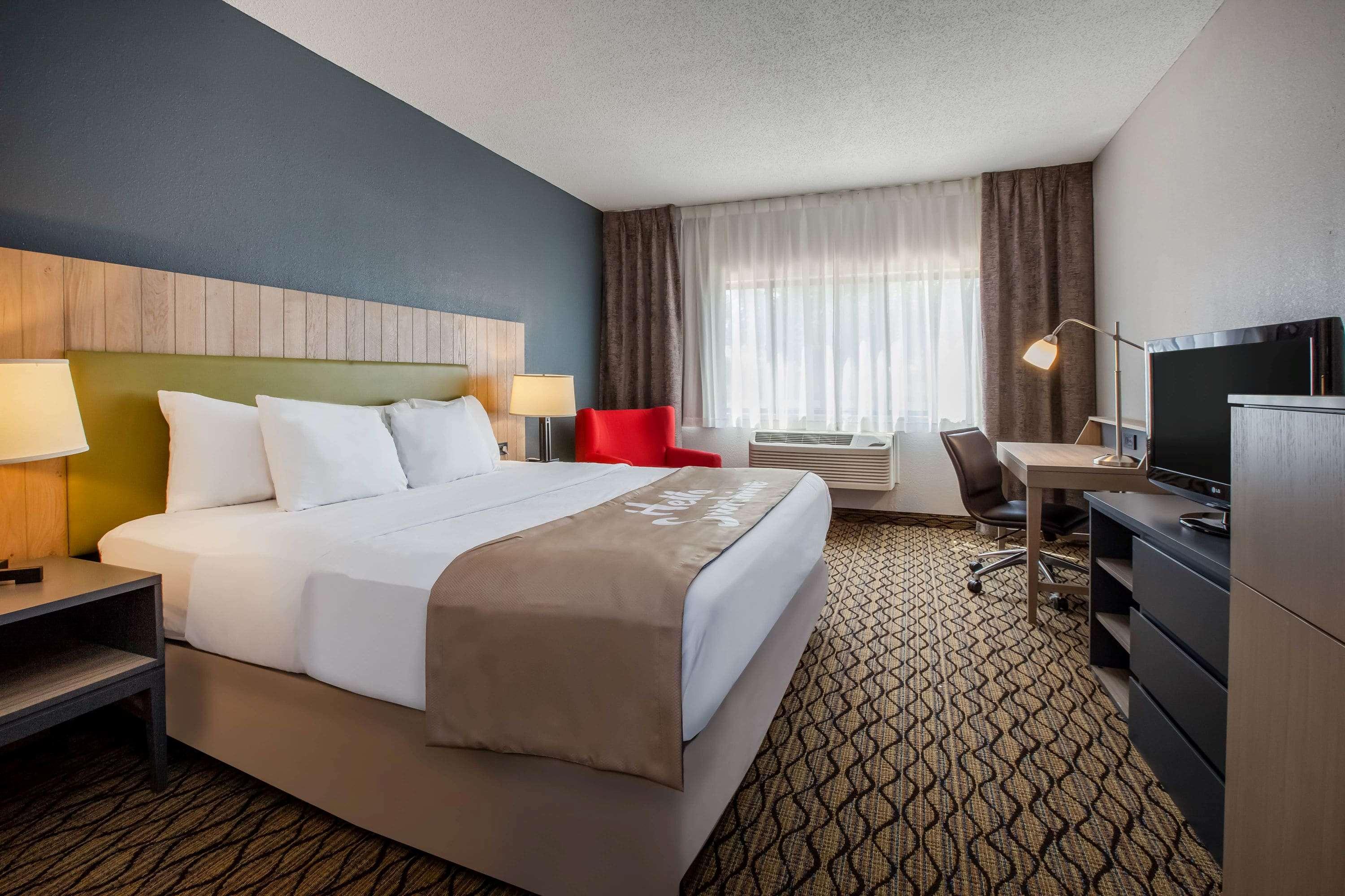 Days Inn & Suites By Wyndham Rochester Hills Mi Екстер'єр фото